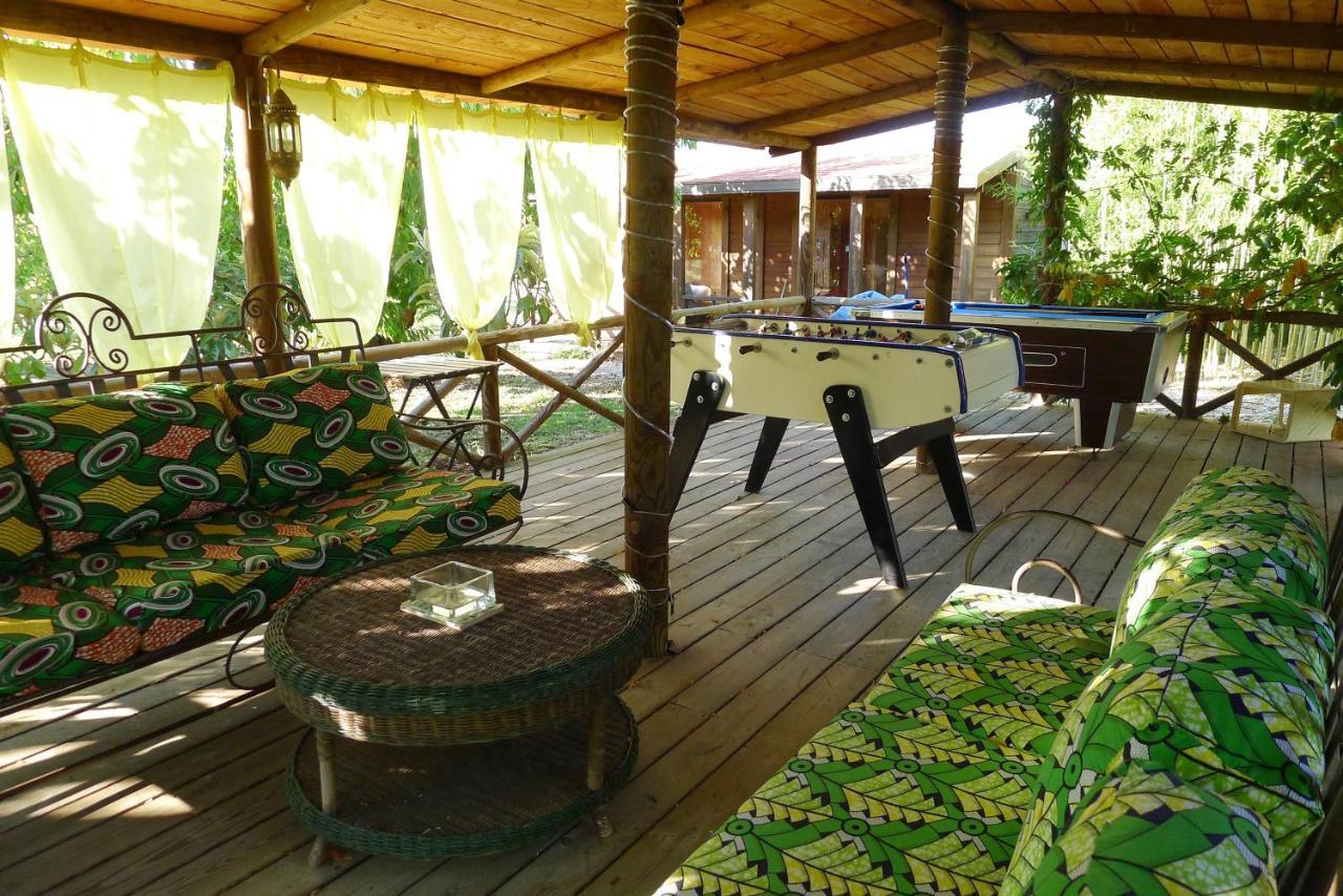 Les Piegonnaises - 2 Roulottes Villa Exteriör bild
